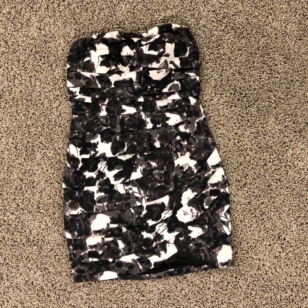 Black and white short strapless Cocktail dress